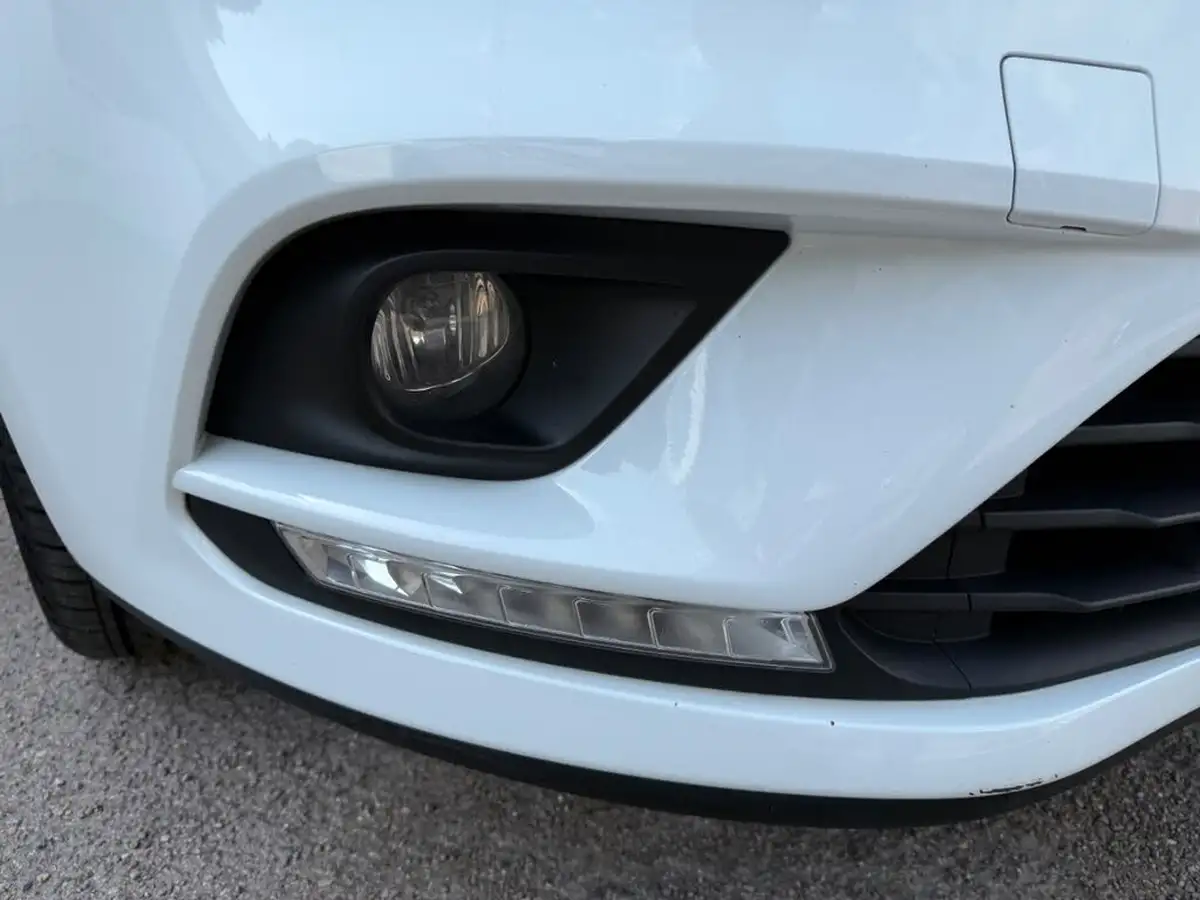 2018-renault-clio-09-tce-iconic-90ps-big-20