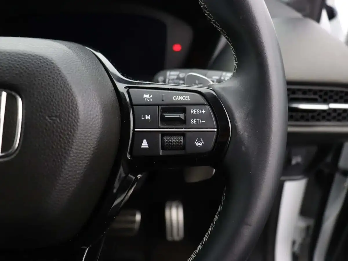 2024-honda-zr-v-20-i-mmd-sport-big-38