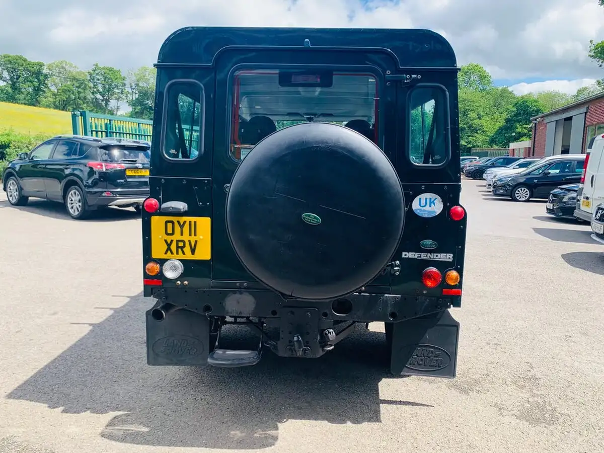 2011-land-rover-110-defender-24td-xs-station-wagon-5-drs-big-9