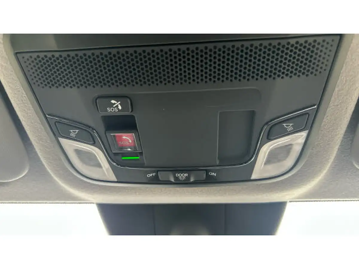 2022-honda-jazz-15-i-mmd-se-109ps-big-31