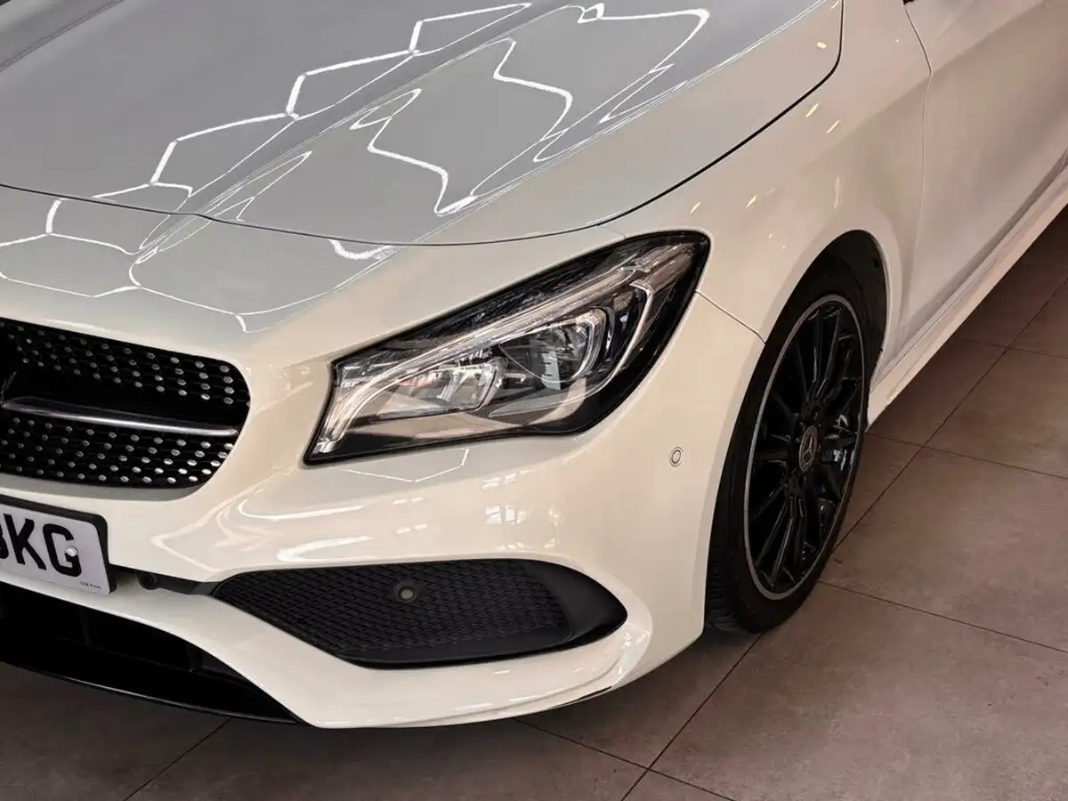 2017-mercedes-benz-cla-21d-cla-200-amg-line-shooting-brake-5d-big-40