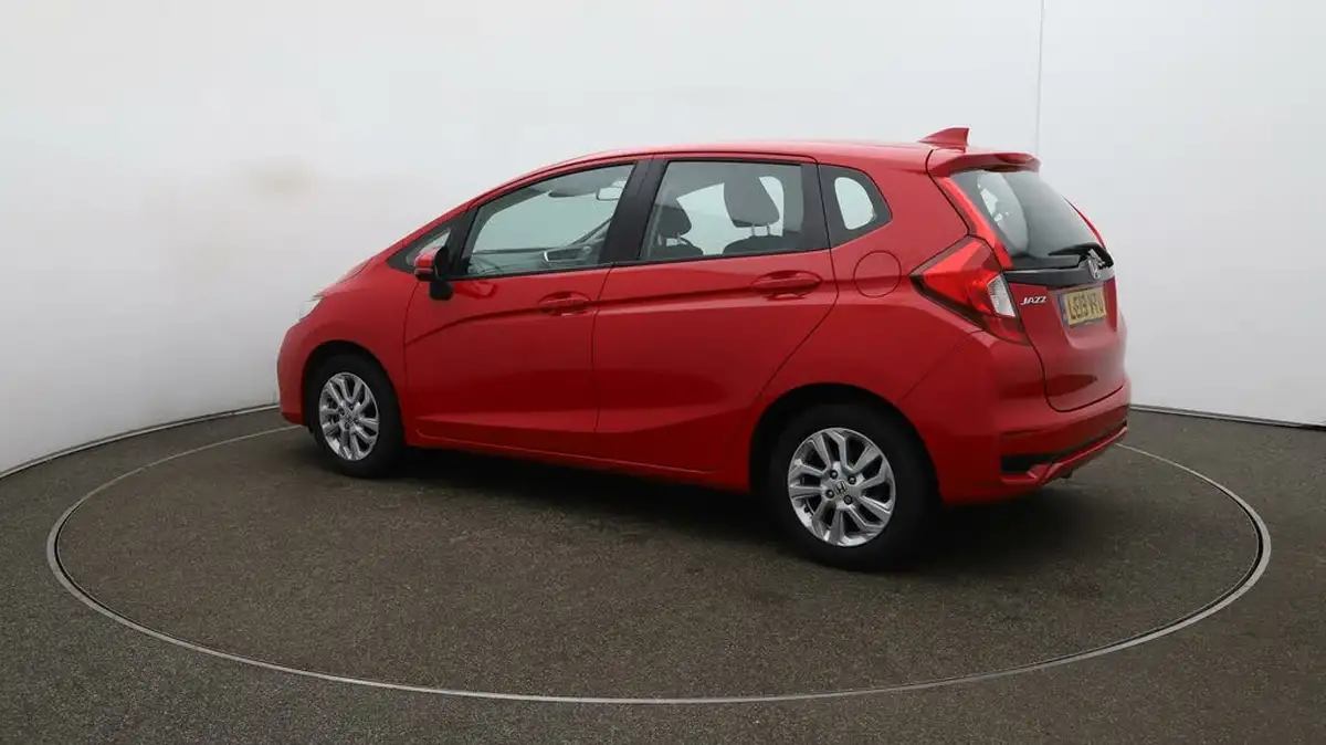 2019-honda-jazz-13-i-vtec-se-big-31