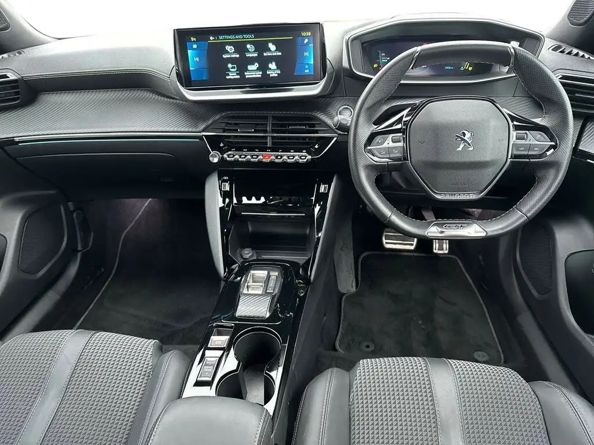 2023-peugeot-2008-suv-e-gt-136bhp-50kwh-station-wagon-big-13