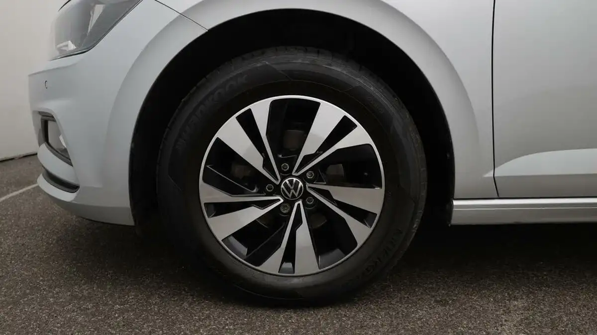 2021-volkswagen-polo-10-match-big-18