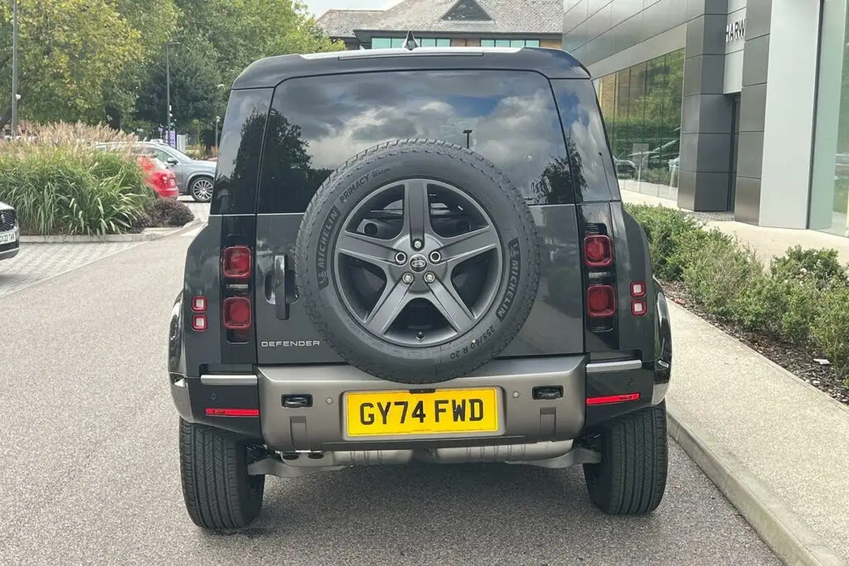 2024-land-rover-90-defender-30-d350-x-dynamic-se-big-10