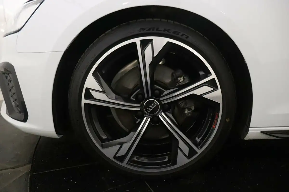 2022-audi-a4-avant-20-35-tdi-black-edition-big-38