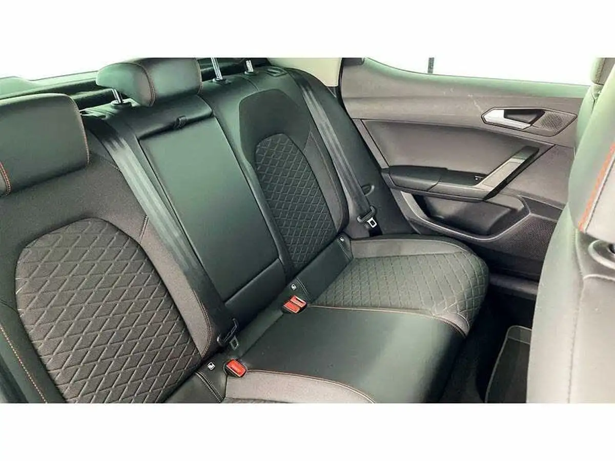 2021-seat-leon-15-tsi-evo-fr-130ps-hatchback-big-15