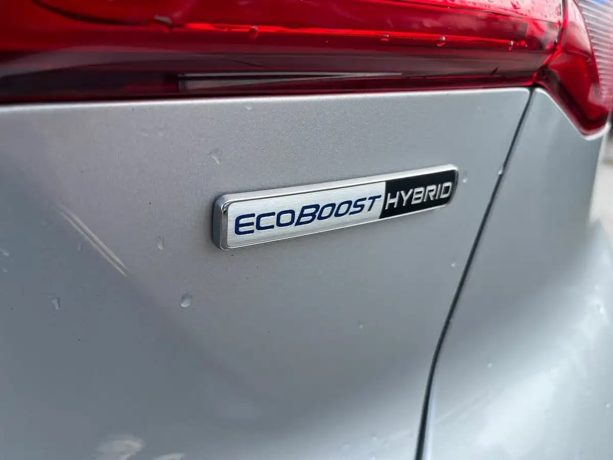 2021-ford-focus-10t-titanium-edition-125ps-hybrid-mhev-hatchback-big-20