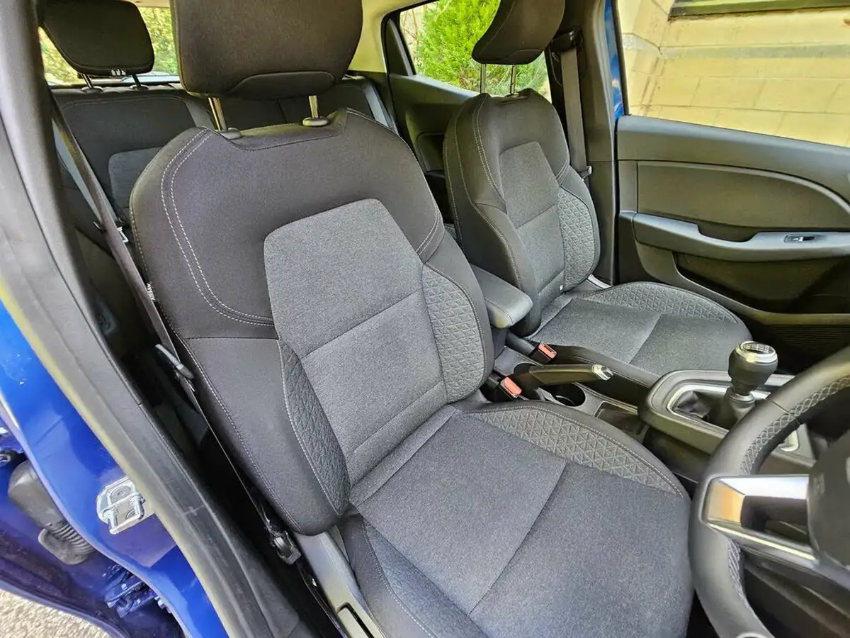 2021-renault-clio-10-tce-iconic-90ps-big-7