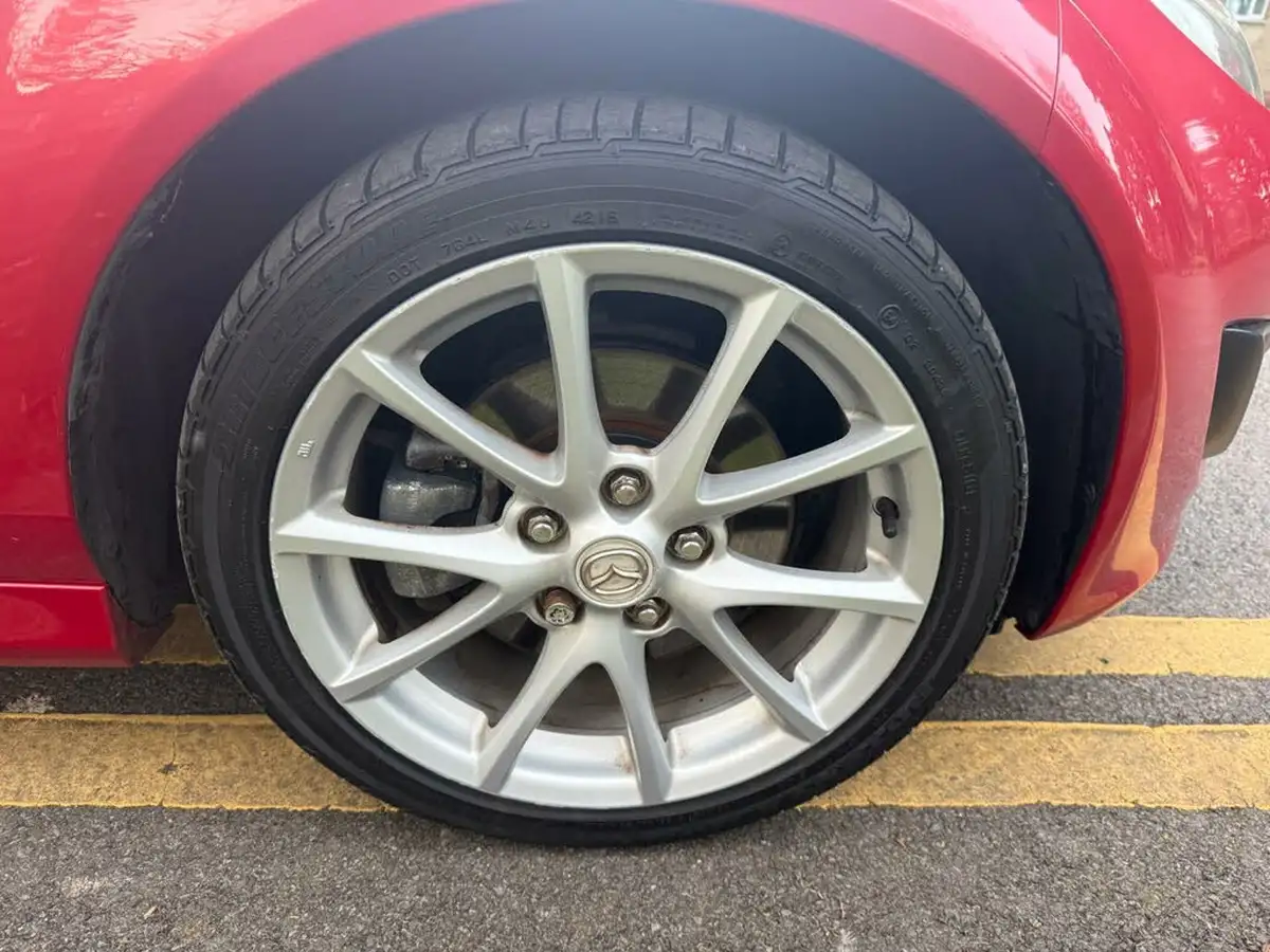2010-mazda-mx-5-18-miyako-big-11