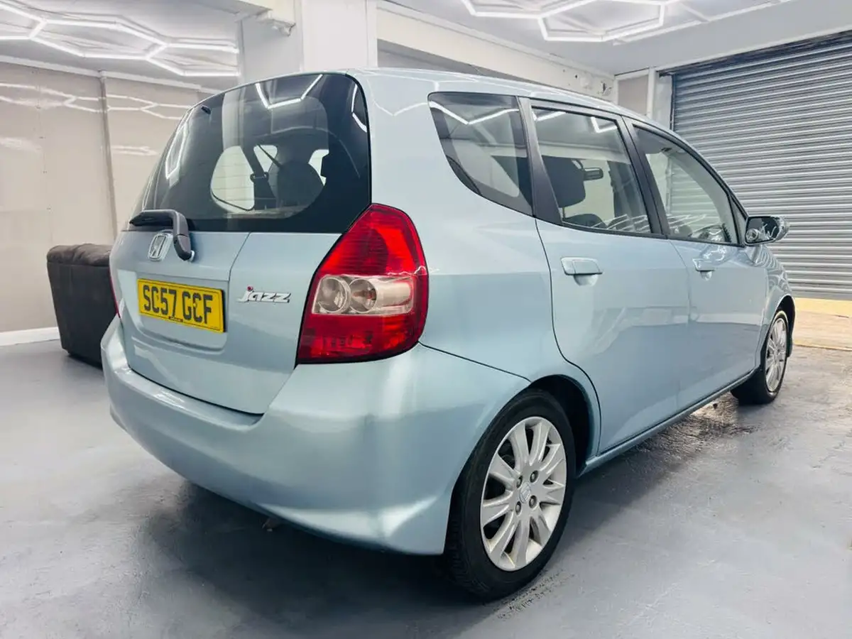 2008-honda-jazz-14-se-cvt-7-big-16