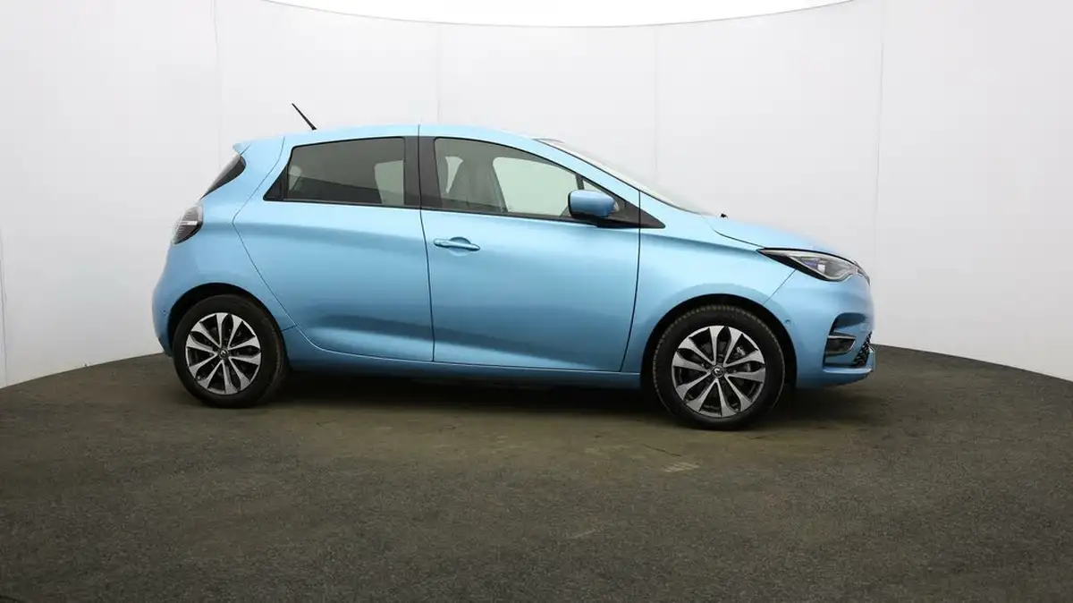 2021-renault-zoe-e-gt-line-big-7