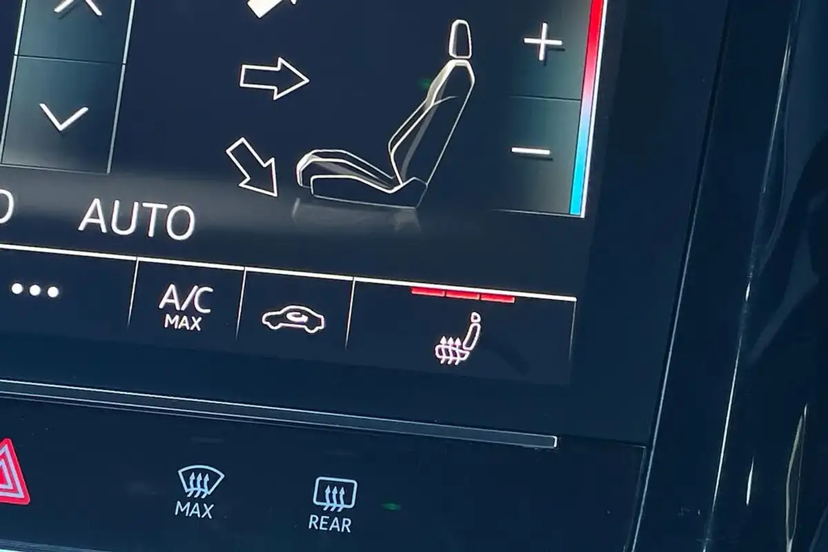 2022-audi-e-tron-50e-s-line-sportback-big-53