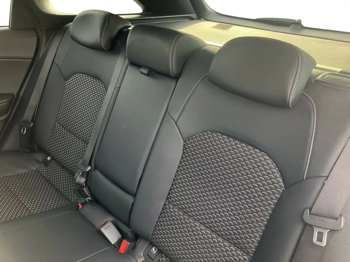 2022-kia-ceed-15-t-gdi-3-sportswagon-big-21
