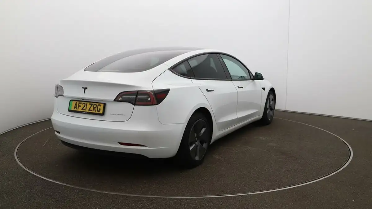 2021-tesla-model-3-e-long-range-4x4-big-46