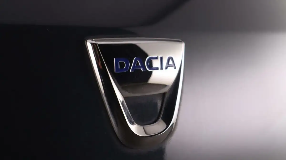 2019-dacia-sandero-10-sce-essential-big-19