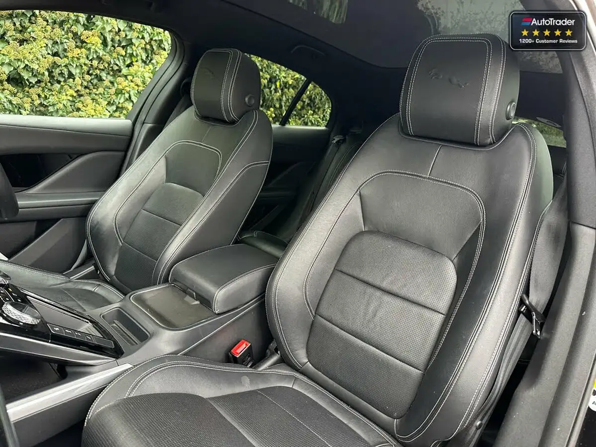 2022-jaguar-i-pace-ev400-black-big-7