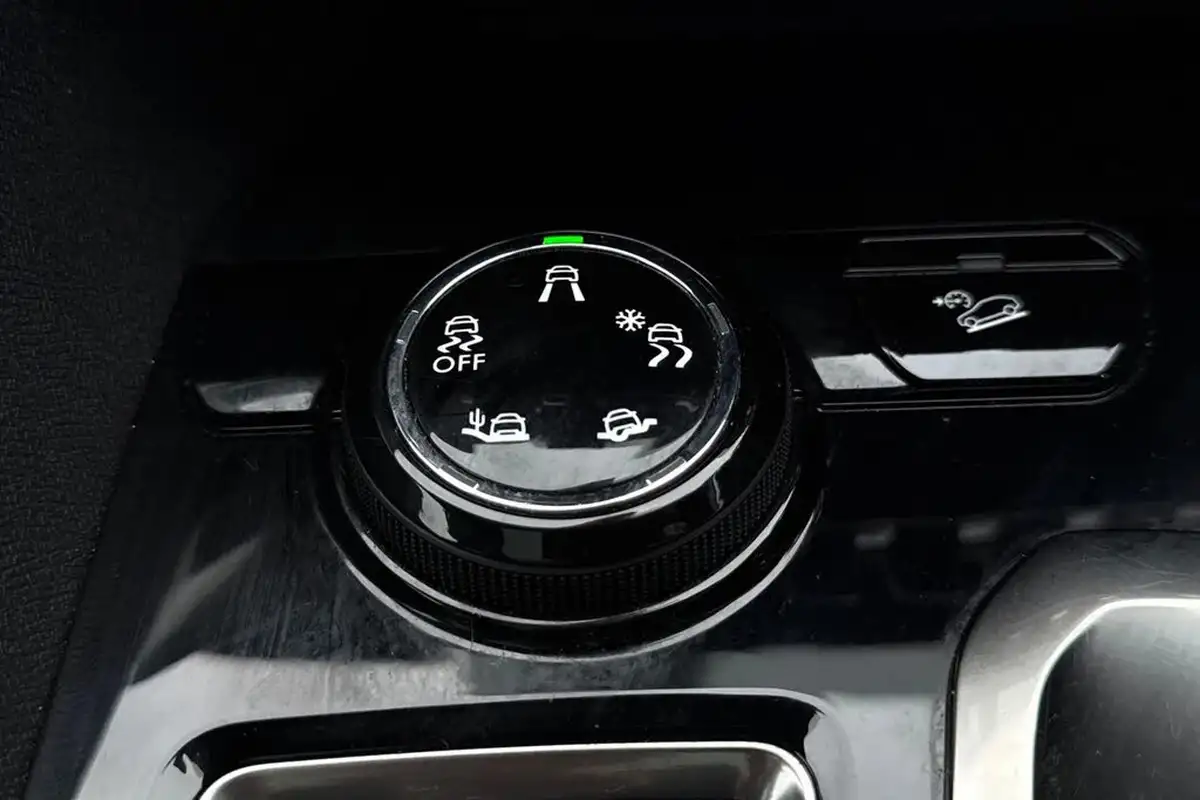 2019-peugeot-3008-suv-20-bluehdi-gt-20-bluehdi-big-37