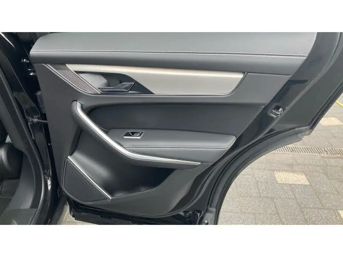 2024-jaguar-f-pace-20-d200-r-dynamic-s-big-22