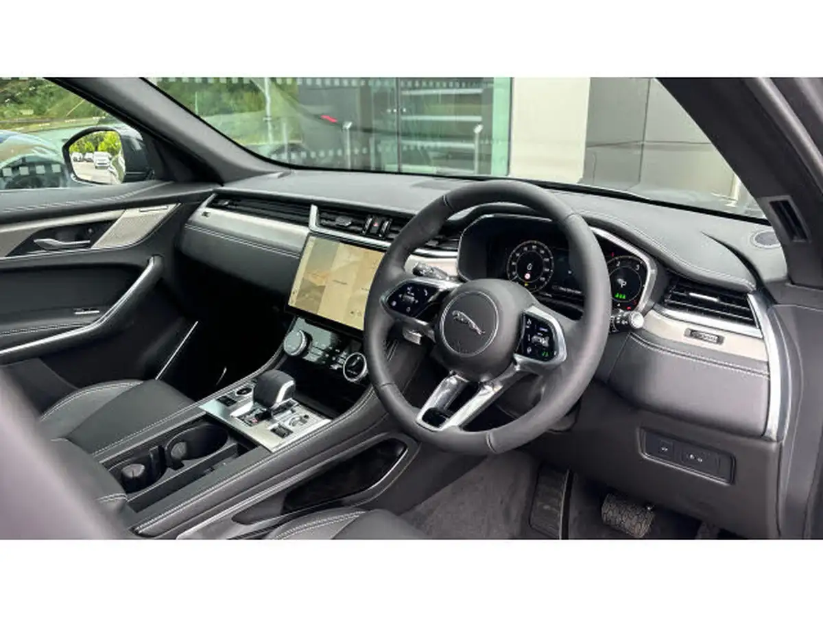 2024-jaguar-f-pace-20-d200-r-dynamic-s-big-28