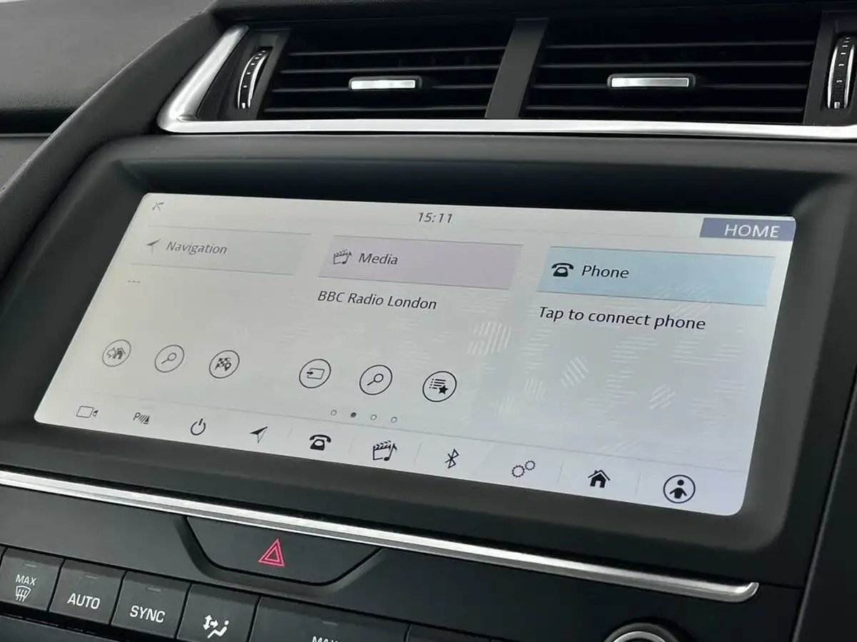 2018-jaguar-e-pace-20-i4-s-big-30