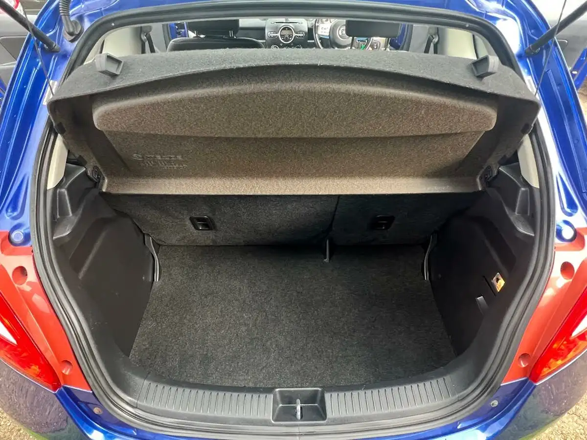 2009-mazda-mazda2-13-ts2-3d-big-46