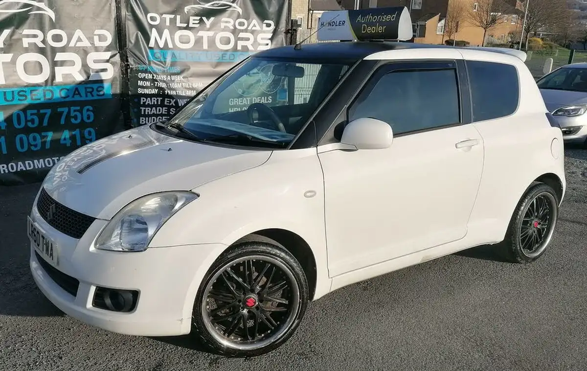 2010-suzuki-swift-13-sz3-3d-big-4
