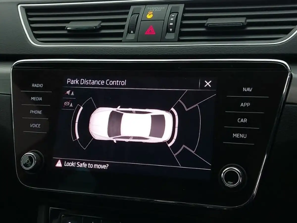 2021-skoda-superb-14-tsi-se-l-hatchback-big-11