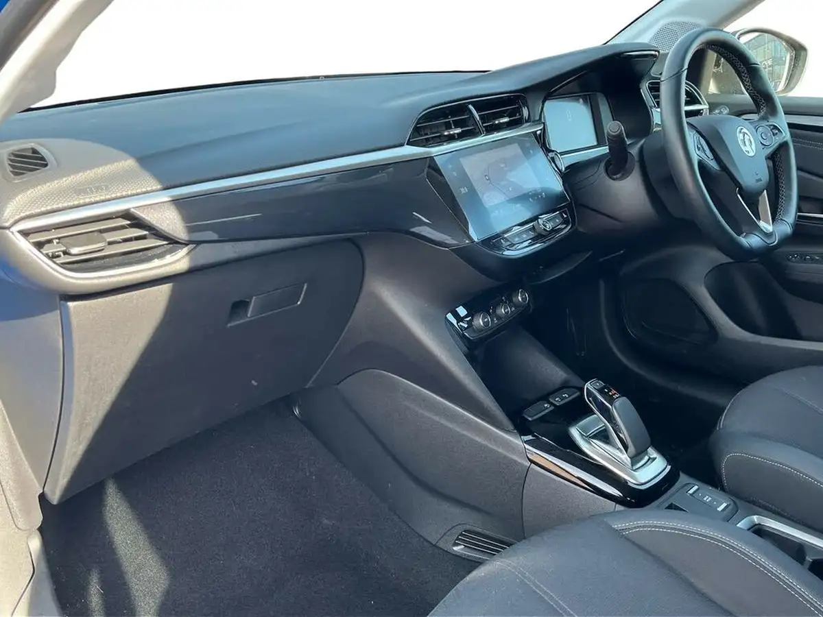 2020-vauxhall-corsa-e-elite-nav-74kw-big-7