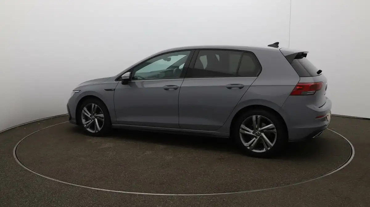 2022-volkswagen-golf-15-tsi-r-line-150ps-hatchback-big-40