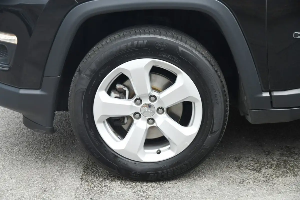 2018-jeep-compass-14-multiair-ii-longitude-big-28