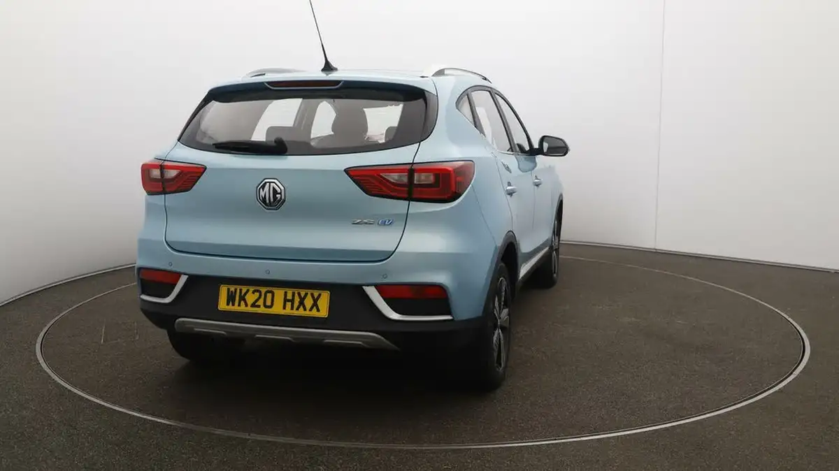 2020-mg-zs-suv-e-exclusive-ev-big-50