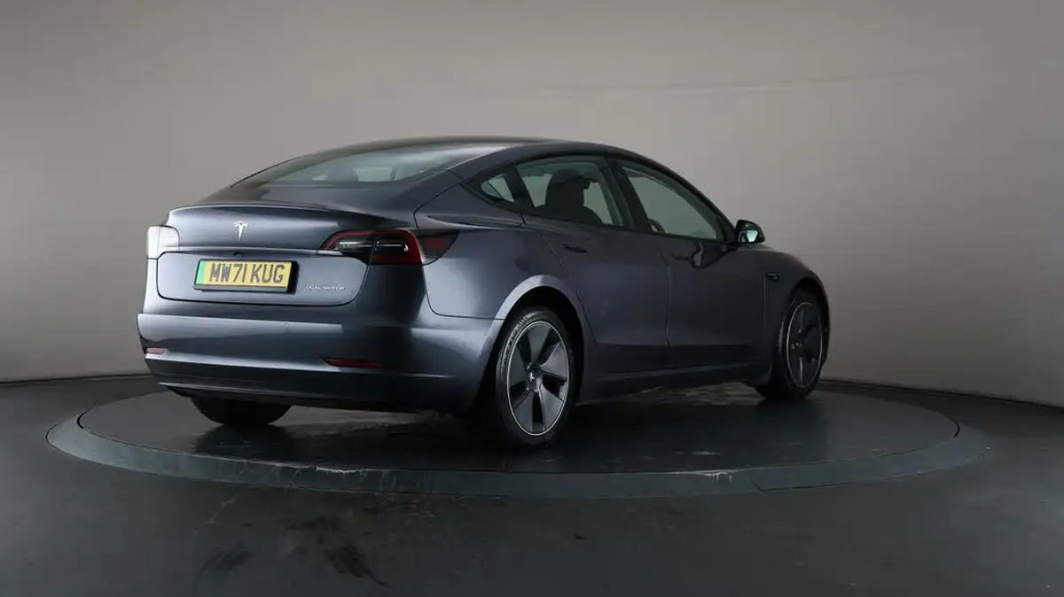 2021-tesla-model-3-e-long-range-awd-big-61
