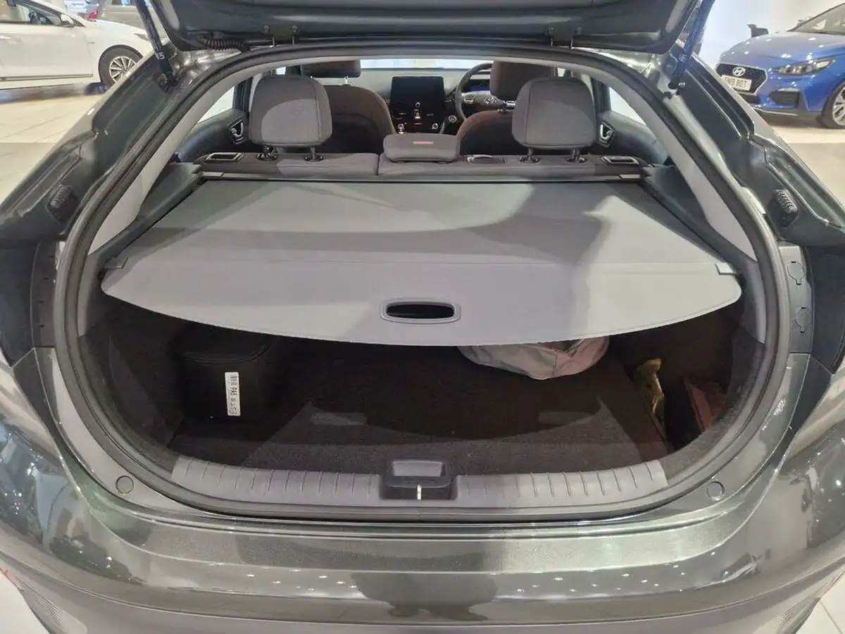 2022-hyundai-ioniq-e-premium-electric-big-43