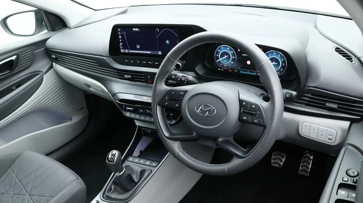 2022-hyundai-bayon-10-t-gdi-ultimate-100ps-big-9