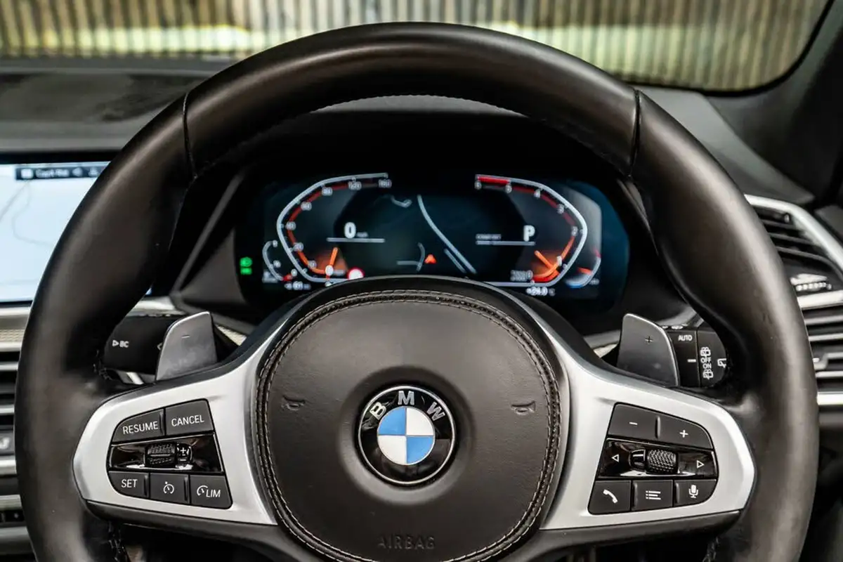 2019-bmw-x5-big-32