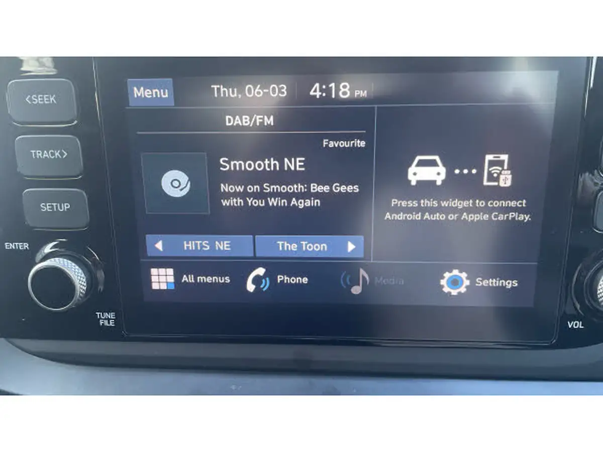 2023-hyundai-i20-10-t-gdi-se-connect-eclutch-imt-big-36