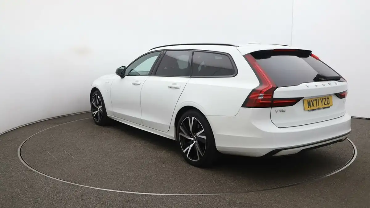 2021-volvo-v90-20-t6-r-design-350bhp-big-53