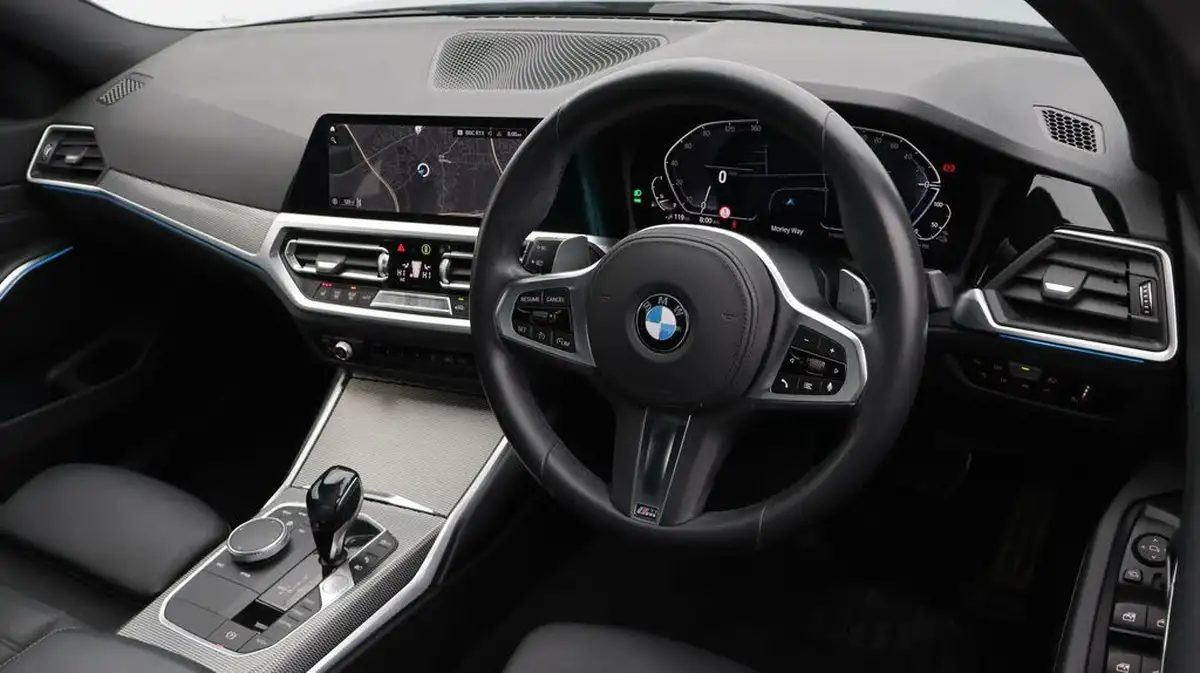 2020-bmw-3-series-20-330e-m-sport-saloon-4d-big-9