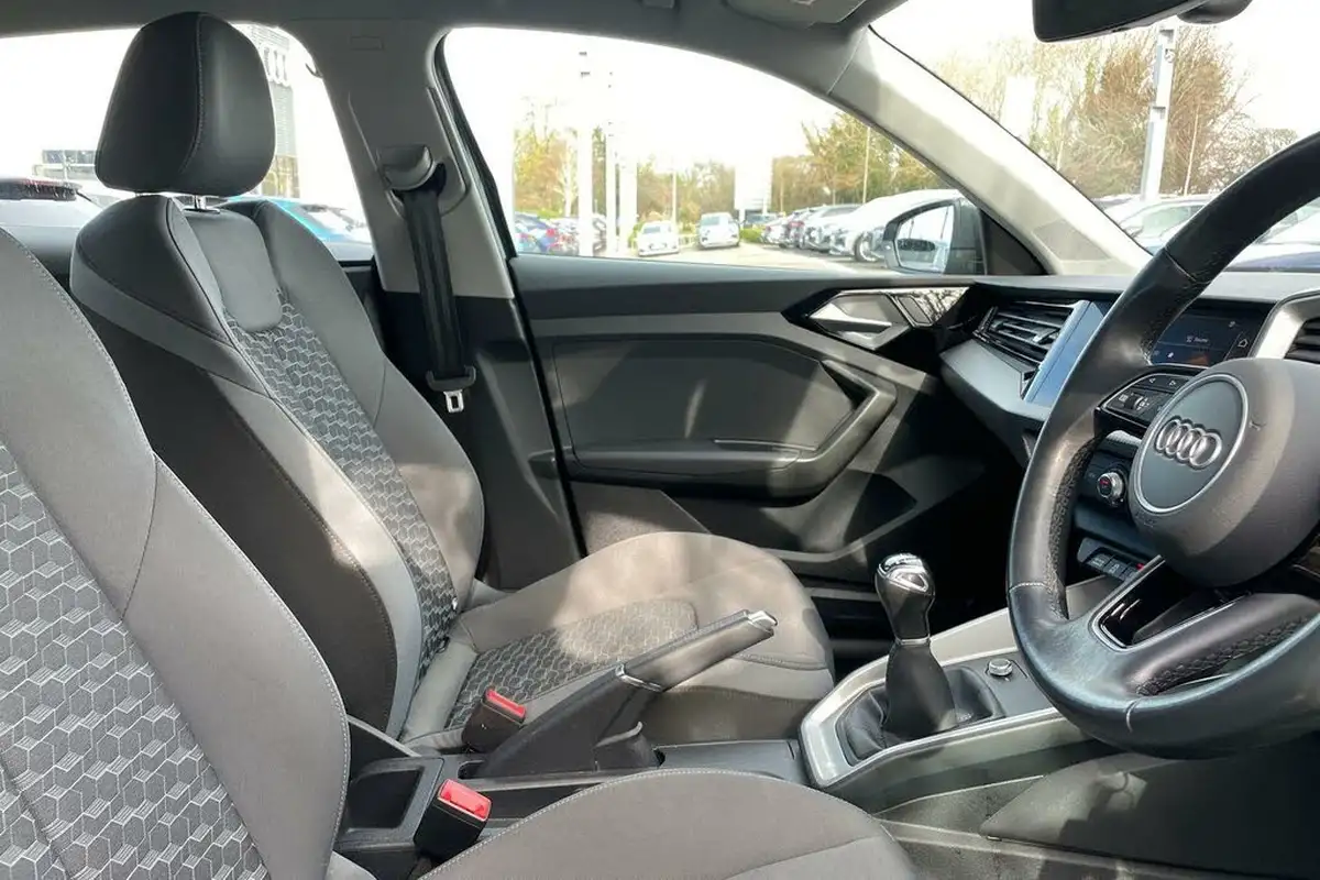 2021-audi-a1-10-30-tfsi-sport-110ps-big-26