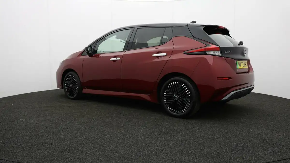 2023-nissan-leaf-e-tekna-39kwh-big-75