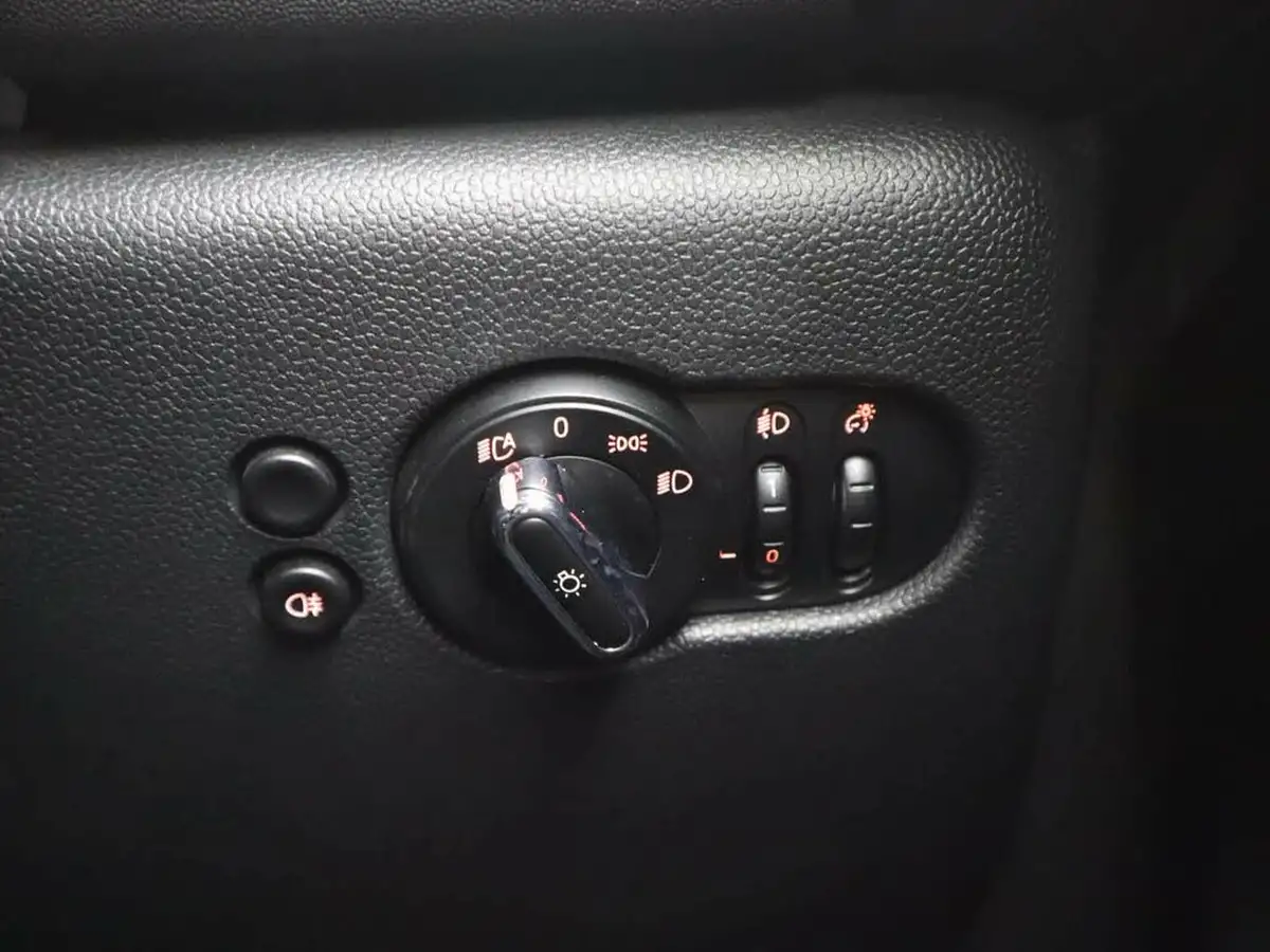 2020-mini-cooper-20-john-cooper-works-gp-pack-hatchback-3d-big-34