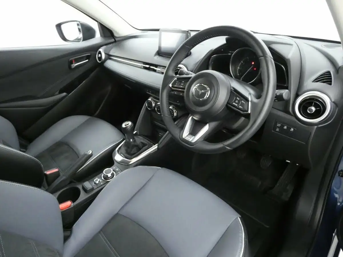 2021-mazda-mazda2-15-skyactiv-g-gt-sport-nav-light-stone-big-11