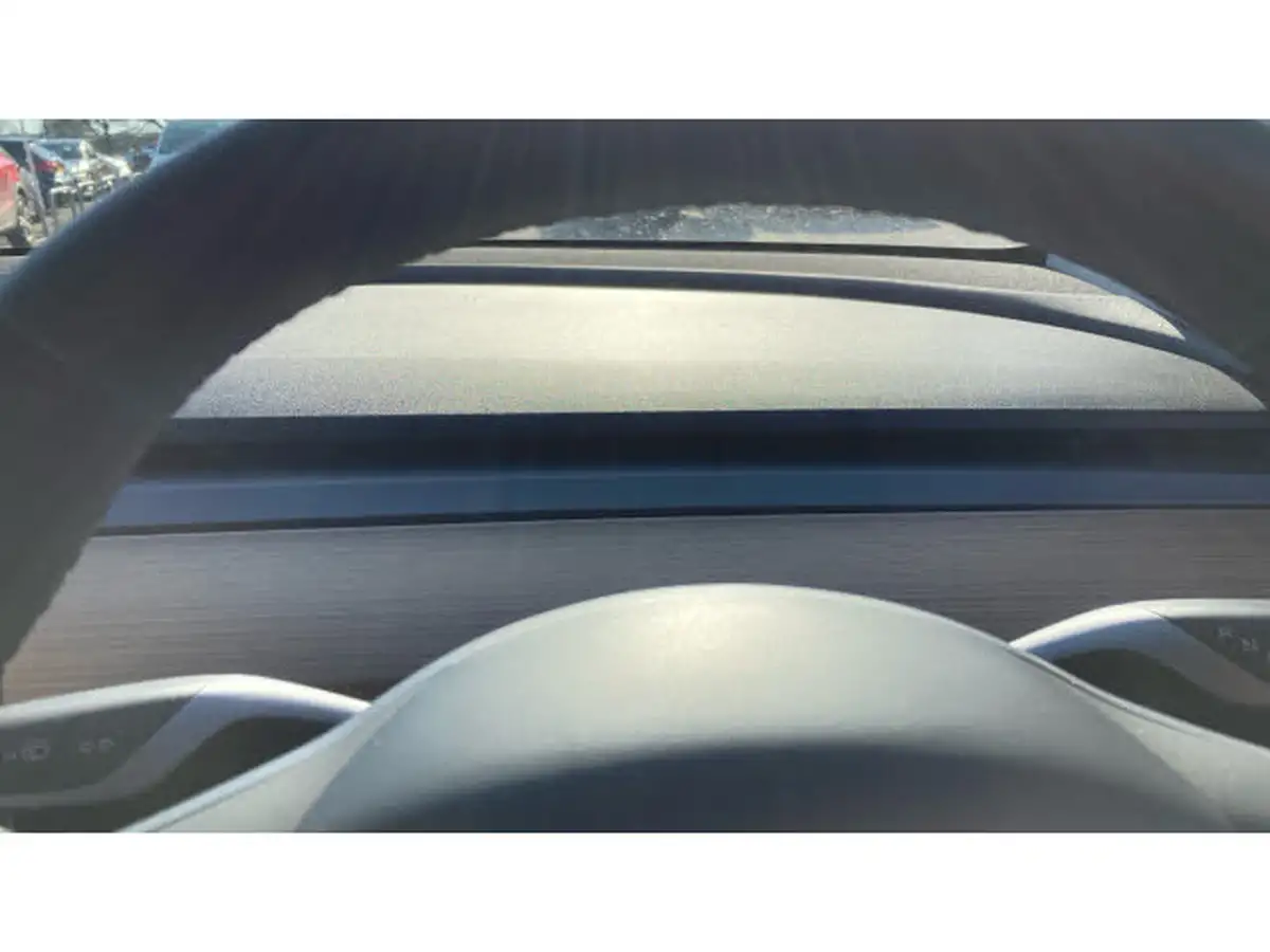 2022-tesla-model-y-e-rwd-big-17
