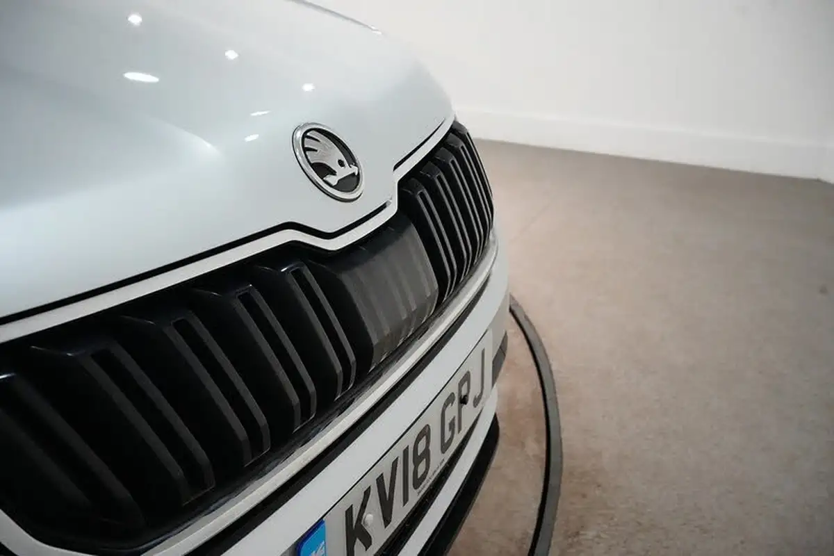 2018-skoda-kodiaq-20-tsi-se-l-180ps-5-seatsss-big-19