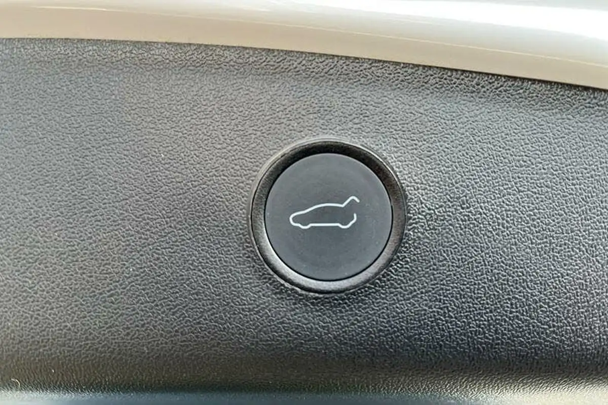 2021-tesla-model-3-e-standard-plus-big-22
