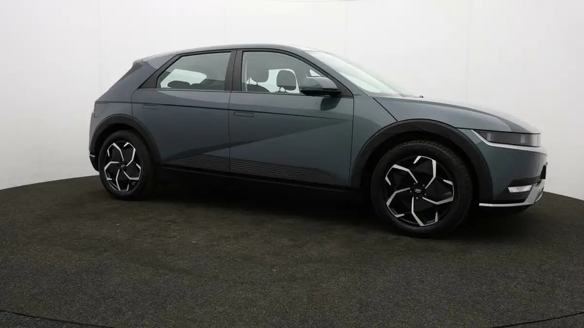2022-hyundai-ioniq-5-e-se-connect-big-42