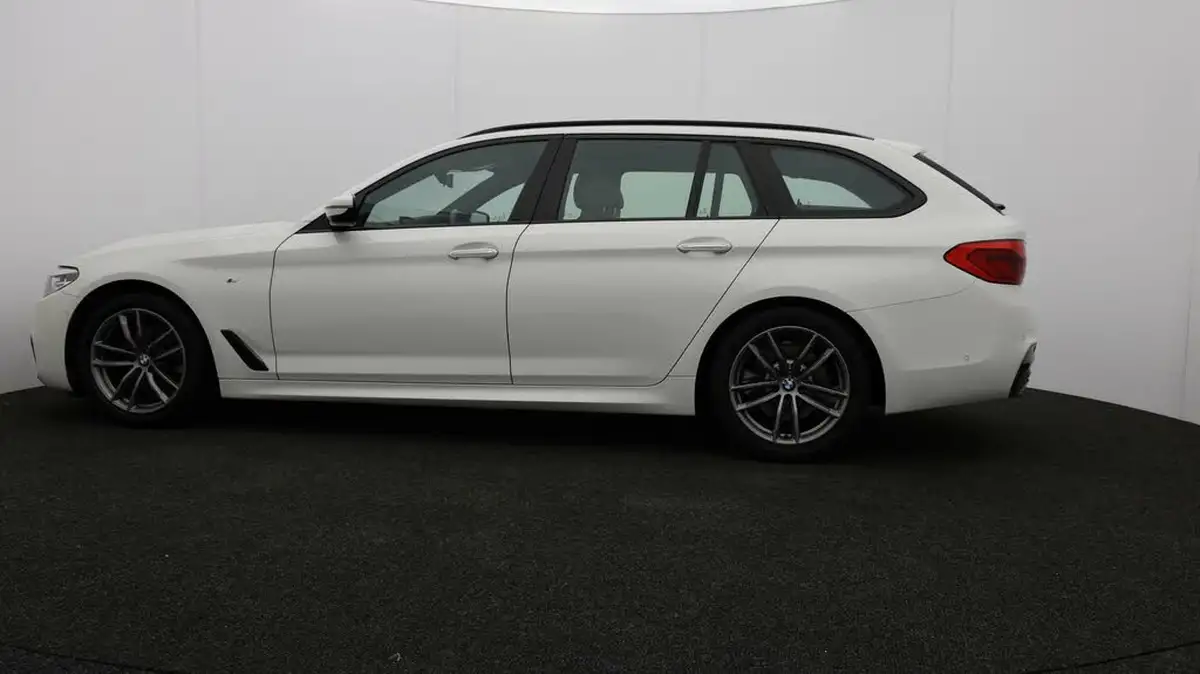 2018-bmw-5-series-20td-520d-m-sport-188bhp-xdrive-touring-5d-big-64
