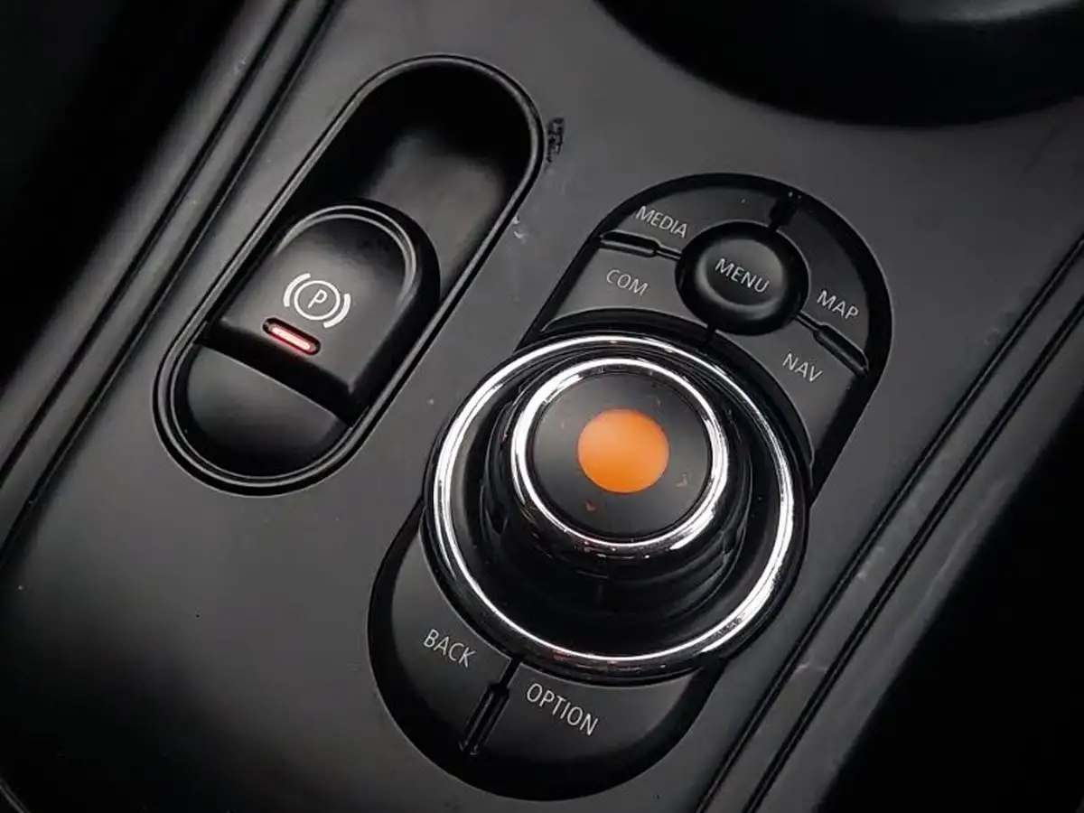 2019-mini-countryman-20-cooper-s-classic-auto-big-16