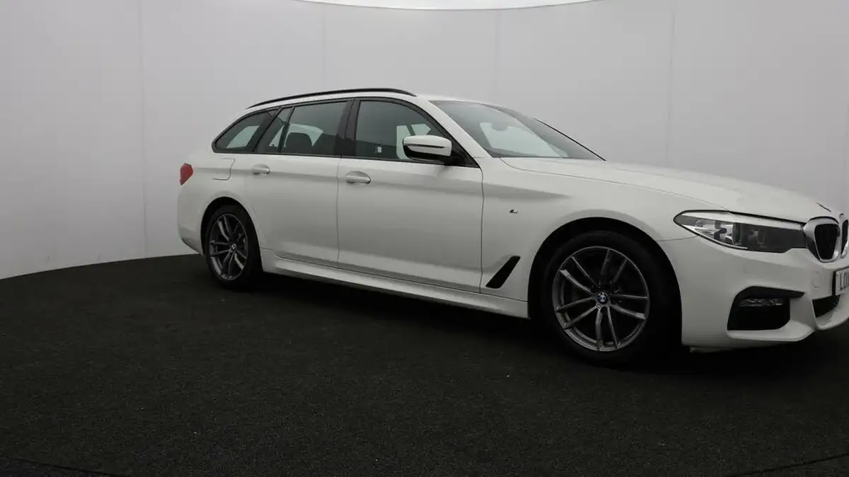 2018-bmw-5-series-20td-520d-m-sport-188bhp-xdrive-touring-5d-big-40